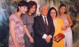 我被逐出队伍后过上慢生活 我被逐出队伍后过上慢生活